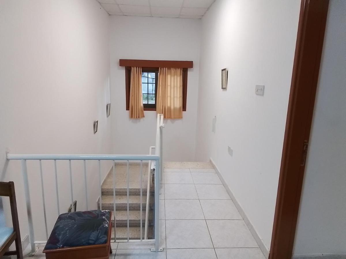 Kampi Double Storey House In The Village 니코시아 외부 사진