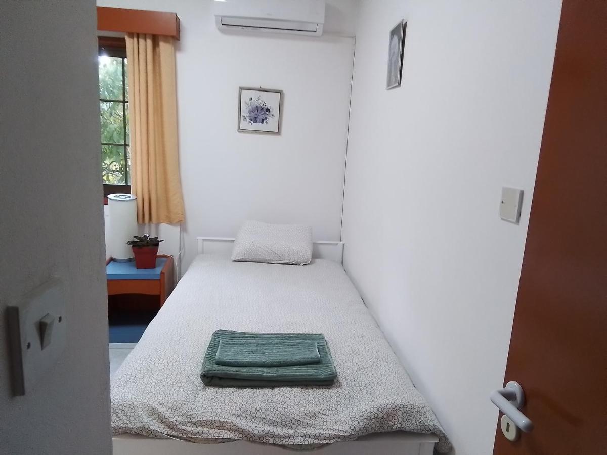 Kampi Double Storey House In The Village 니코시아 외부 사진